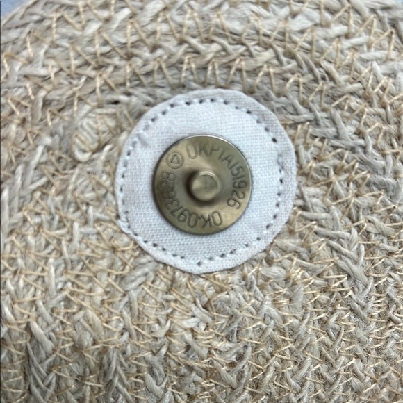 Antik Kraft Tan Floral 🌺 Shoulder Bag | 100% Jute | Magnetic Closure ✨ - Picture 8 of 11